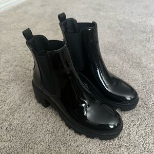 JustFab Glossy Black Ankle Boots
